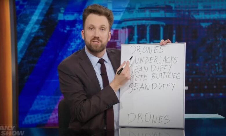 ‘The Daily Show’ desglosa uno de los ‘tejidos’ más confusos de Trump ‘