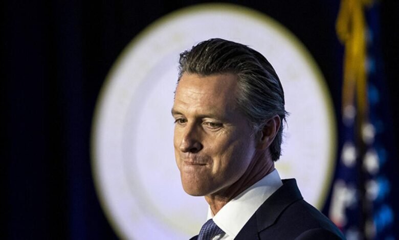 Newsom propone fondos de corte en las salas de redacción de California en $ 20 millones