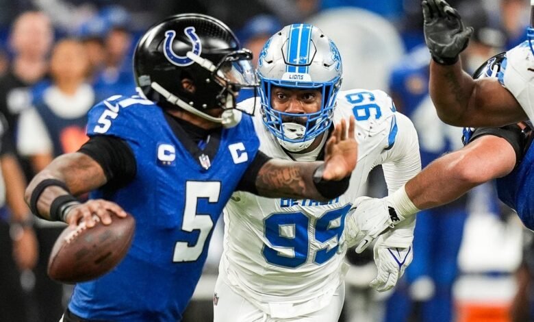 Colts QB Anthony Richardson (rol) para Miss Minicamp Colts QB Anthony Richardson (rol) para Miss Minicamp