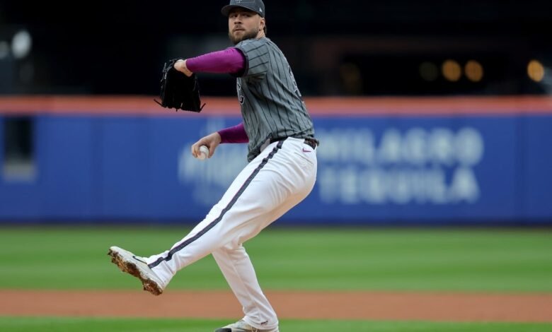 Mets Place RHP typor Megill (codo) en la lista de lesiones 15 días