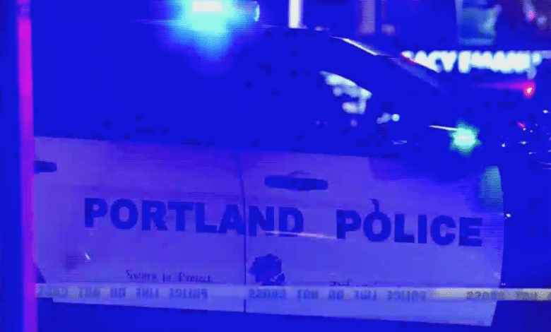Hombre arrestado después del ataque de hacha cerca del campus estatal de Portland Hombre arrestado después del ataque de hacha cerca del campus estatal de Portland