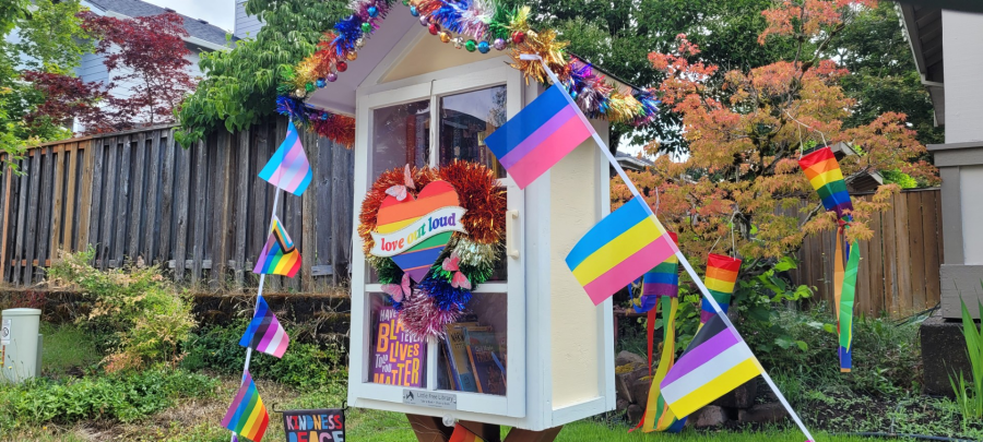 El vagón de biblioteca gratuito de LGBTQ-temático espera difundir ‘Queer Joy’ para Portland Pride Parade