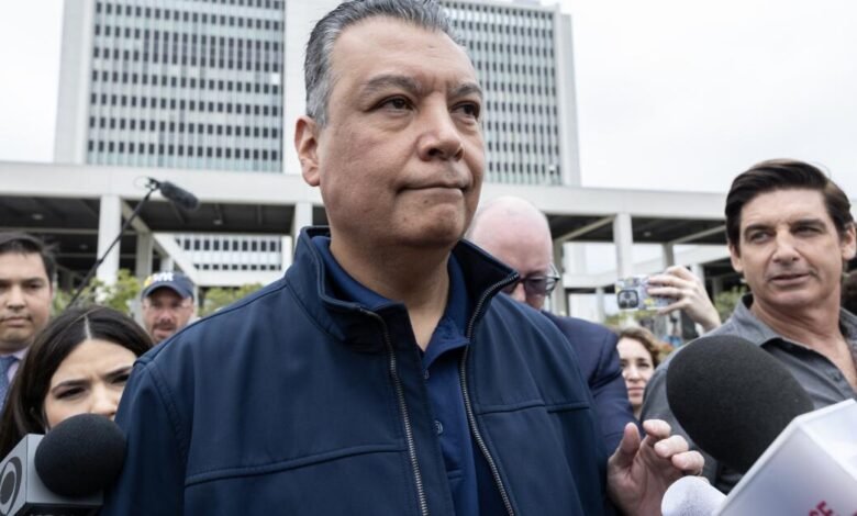 Las reacciones al incidente de Padilla caen principalmente en las líneas de los partidos