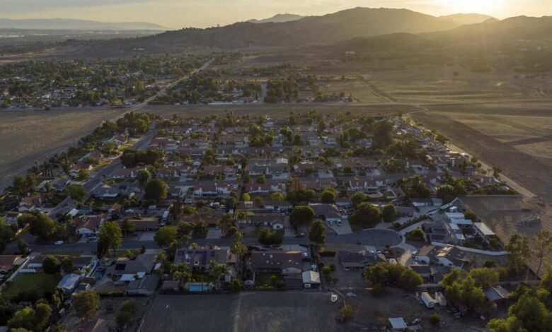 6 adolescentes SoCal, tan jóvenes como 14, disparados a la fiesta; 5 en condición crítica