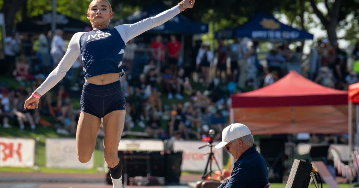 El atleta de la pista transgénero gana el oro en el campeonato estatal de California a pesar de la amenaza de Trump