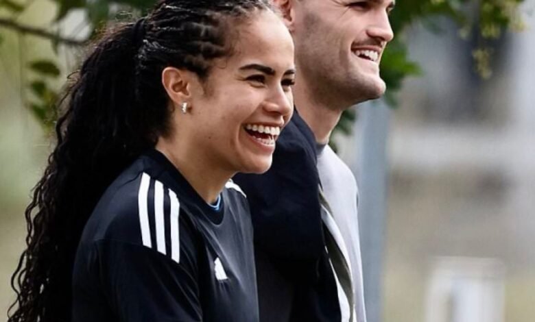 Mary Fowler rumoreaba que rompió con Nathan Cleary cuando estaba radiante en las fotos de sus fanáticos murió para ver