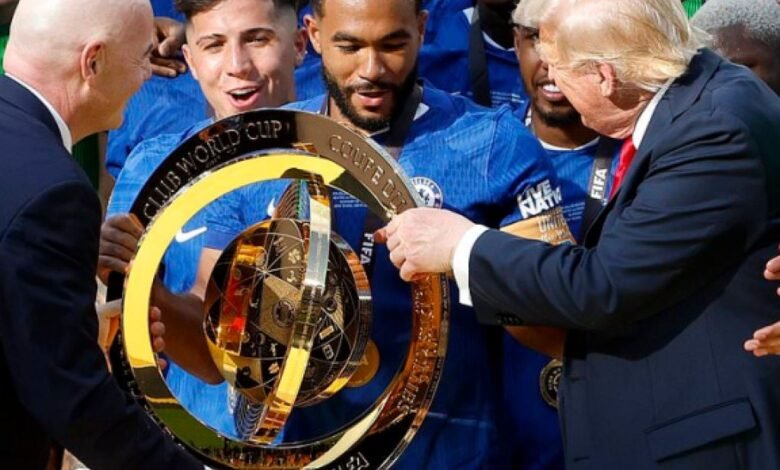 La FIFA acusa a los jugadores ‘Alianza’ culturismo ‘y’ chantaje ‘en una fuerte protección del club de la Copa Mundial, después de afirmar que Gianni Infantino está’ cerrando los ojos para ignorar las necesidades del jugador ‘. La FIFA acusa a los jugadores ‘Alianza’ culturismo ‘y’ chantaje ‘en una fuerte protección del club de la Copa Mundial, después de afirmar que Gianni Infantino está’ cerrando los ojos para ignorar las necesidades del jugador ‘.