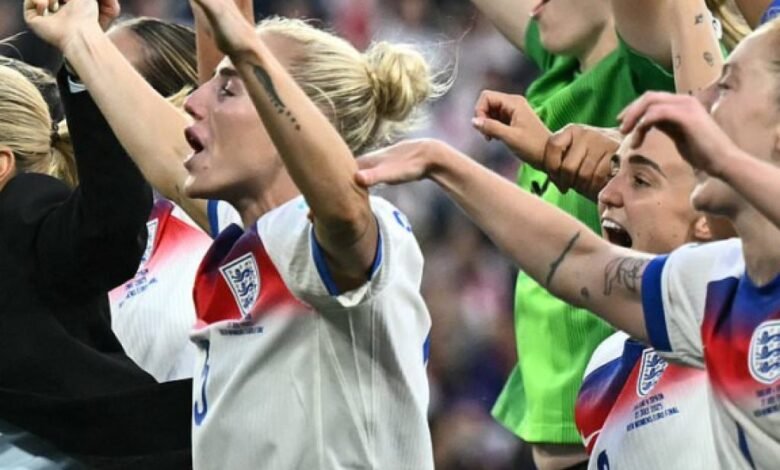 Sarina Wiegman prometió a Inglaterra que festejara por la noche después de ganar el euro de las mujeres en el castigo, cuando llegó a Chloe Kelly ‘Uccessible’ Sarina Wiegman prometió a Inglaterra que festejara por la noche después de ganar el euro de las mujeres en el castigo, cuando llegó a Chloe Kelly ‘Uccessible’
