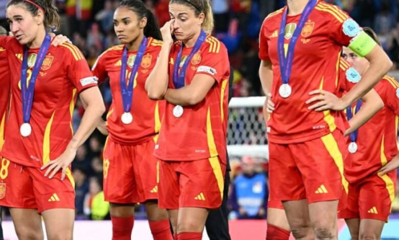 Las estrellas españolas, las marcas de ‘Lucky’ y ‘Time-Wasters’ de Inglaterra y declararon que son un mejor equipo después de perder las finales de Euro 2025 por sanciones. Las estrellas españolas, las marcas de ‘Lucky’ y ‘Time-Wasters’ de Inglaterra y declararon que son un mejor equipo después de perder las finales de Euro 2025 por sanciones.