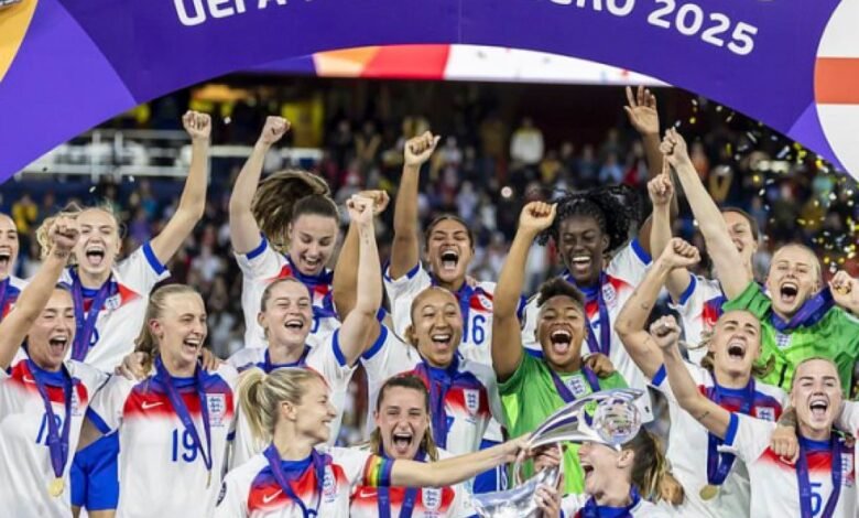 Dame el drama y la sutileza de los deportes femeninos en el aburrido World Club, tener dinero, escribir Oliver Holt, después de las Lionesses Euros Won Won Won Dame el drama y la sutileza de los deportes femeninos en el aburrido World Club, tener dinero, escribir Oliver Holt, después de las Lionesses Euros Won Won Won
