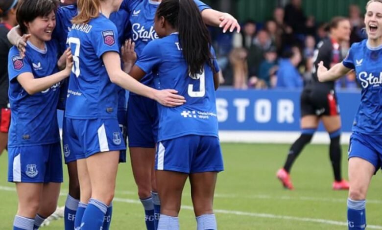 Everton vende su equipo femenino a la empresa matriz para que salpique efectivo y reduzca la PSR, después de Villa of Chelsea y Aston en movimientos controvertidos Everton vende su equipo femenino a la empresa matriz para que salpique efectivo y reduzca la PSR, después de Villa of Chelsea y Aston en movimientos controvertidos
