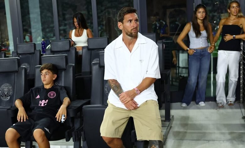 Lionel Messi descubrió el reloj ‘$ 2M’ al margen del Inter Miami … ¡y solo 10 de ellos en el mundo! Lionel Messi descubrió el reloj ‘$ 2M’ al margen del Inter Miami … ¡y solo 10 de ellos en el mundo!