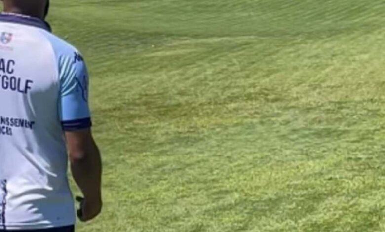 Olvídese del jugador de Liverpool protagonizando el torneo profesional de Footgolf … cuando compartió la hermosa escena de putting