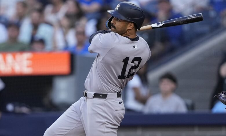 Azulejos escanearon completamente a los yanquis y se hicieron cargo de Al East liderando Azulejos escanearon completamente a los yanquis y se hicieron cargo de Al East liderando