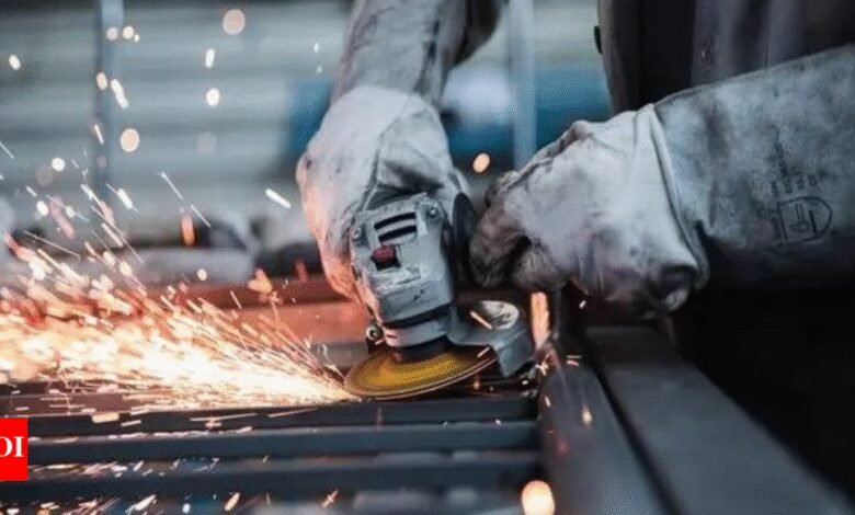El crecimiento de la producción industrial de la India disminuye al 1,5% en junio, más bajo en 10 meses; minería, disminución de la potencia pesa en IIP