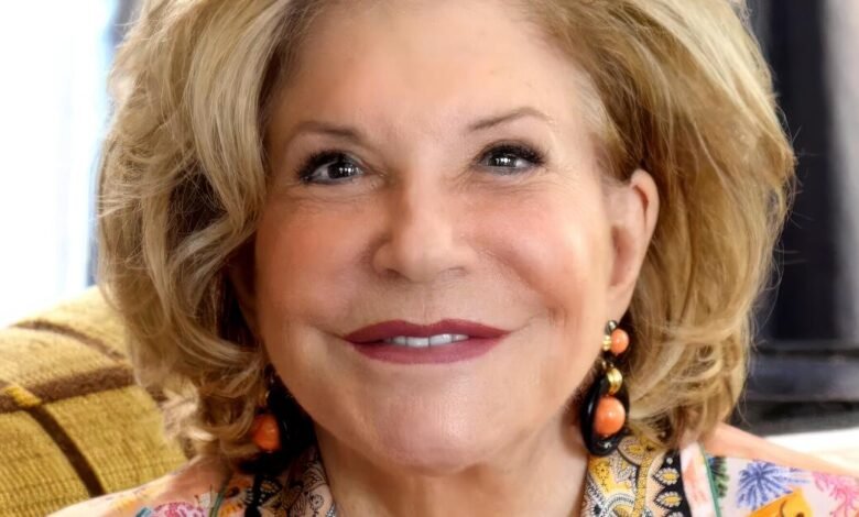 Wallis Anenberg Dead: Social Worker ayudó a convertir LA Wallis Anenberg Dead: Social Worker ayudó a convertir LA