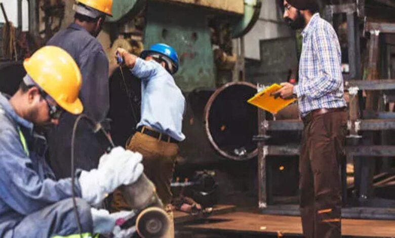 El crecimiento de la industria en la industria es más lento que 10 metros en junio.
