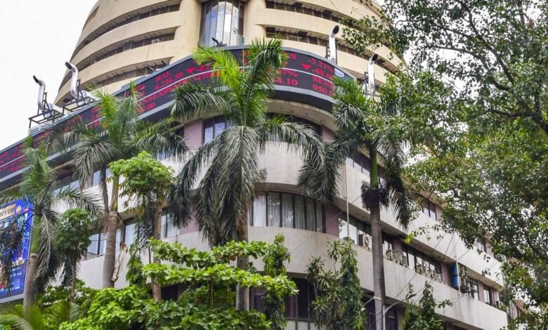 Mercado de rebotes después de 3 días. Sensex Jump 447 puntos.