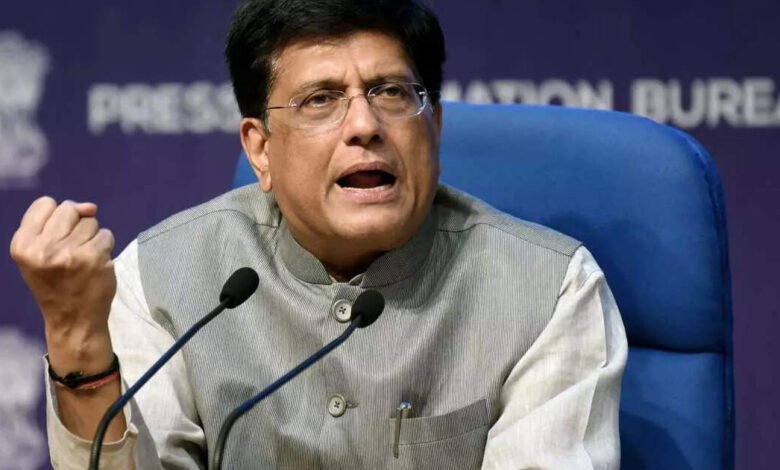 El gobierno está comprometido a proteger a los agricultores, trabajadores y empresarios indios: Piyush Goyal a la tasa impositiva de los Estados Unidos en LS. El gobierno está comprometido a proteger a los agricultores, trabajadores y empresarios indios: Piyush Goyal a la tasa impositiva de los Estados Unidos en LS.