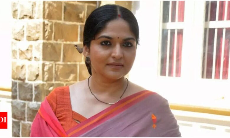 La actriz de Ramayana, Indira Krishnan, ha expresado la lucha del sofá de casting con el director de cine del sur: “He venido a vender mi talento, yo no soy yo”. Noticias de la película hindi La actriz de Ramayana, Indira Krishnan, ha expresado la lucha del sofá de casting con el director de cine del sur: “He venido a vender mi talento, yo no soy yo”. Noticias de la película hindi