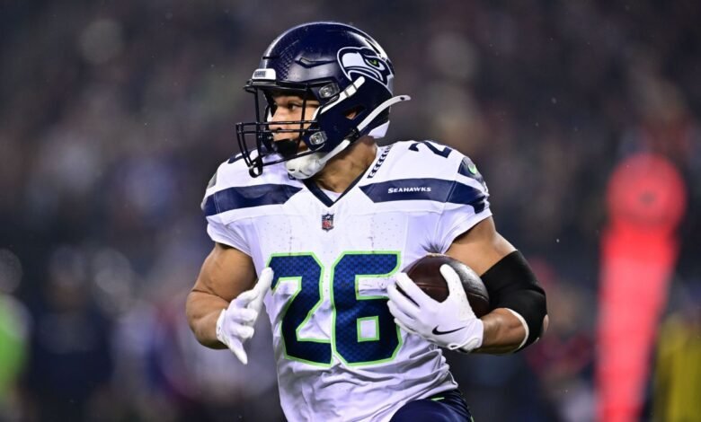 Fantasy Football Insurance, RB – Zach Charbonnet, Isaac Guerendo es el líder. Fantasy Football Insurance, RB – Zach Charbonnet, Isaac Guerendo es el líder.