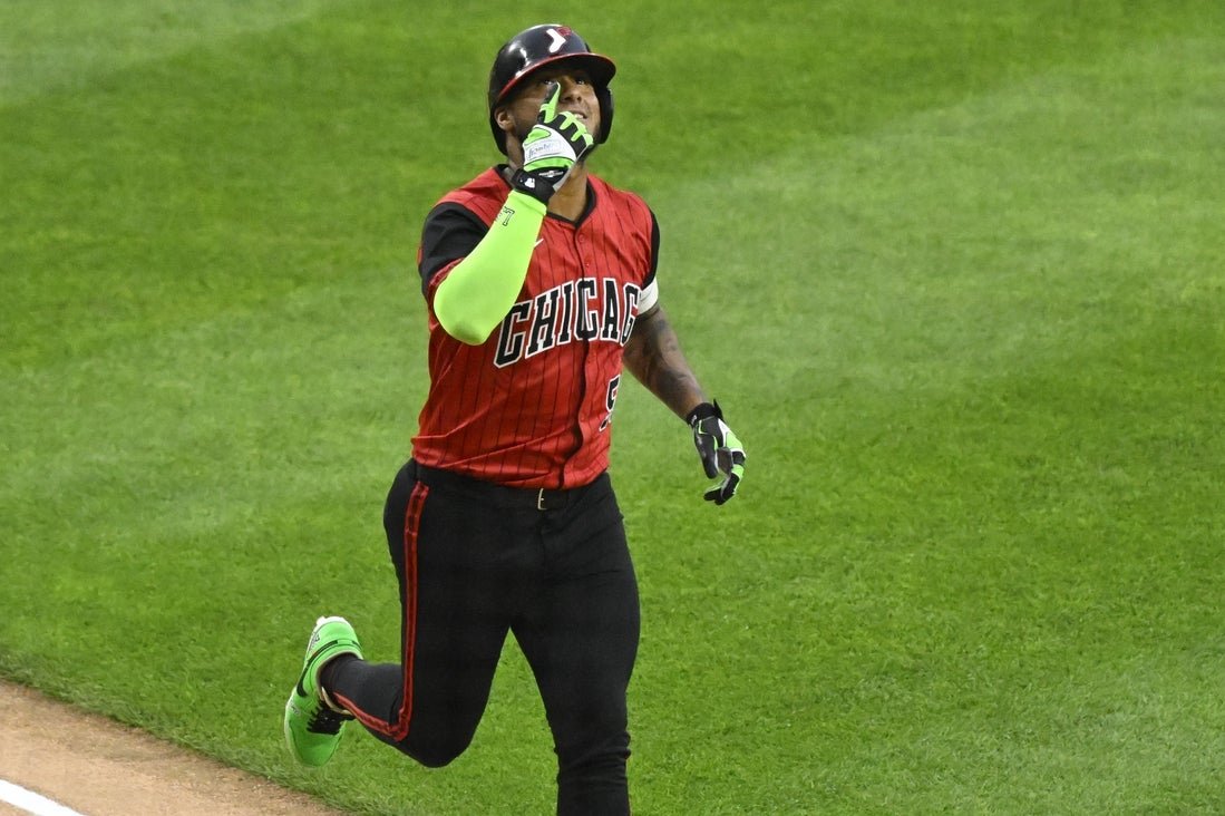 Guardianes de bordes de los Medias Blancas el 11 ° para dividirse por la mitad