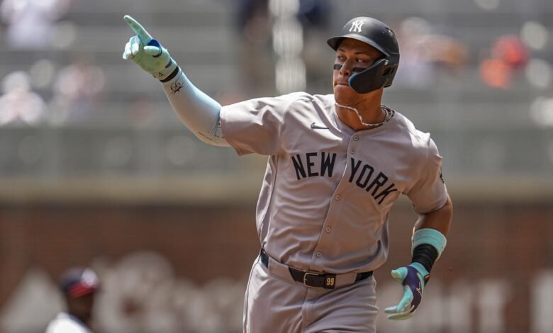 Los Yankees persiguieron a Jays para dirigir el departamento en la visita a Toronto