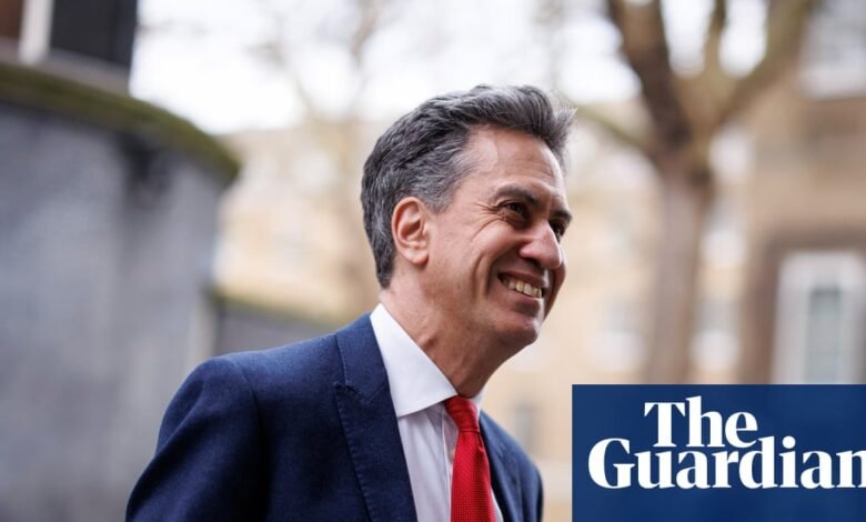 Más de 100 miembros de la Cámara de Representantes de Labor House alientan a Ed Miliband a explorar los valores energéticos violentos. Política verde