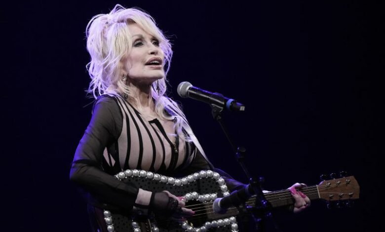 Dolly Parton tomando el descanso de la composición de canciones después de la muerte del marido Dolly Parton tomando el descanso de la composición de canciones después de la muerte del marido