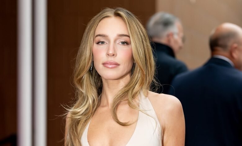 ‘Llama a su padre’ ¿Cuánto gana el anfitrión? La vida de Hollywood ‘Llama a su padre’ ¿Cuánto gana el anfitrión? La vida de Hollywood