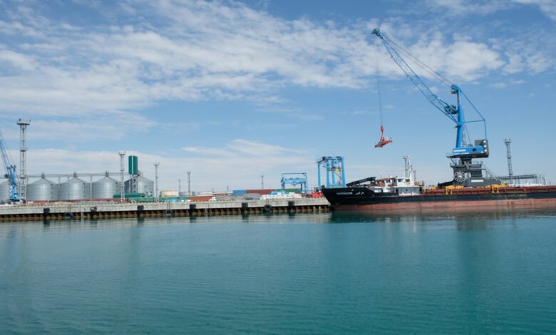 Las exportaciones de petróleo de Kazajstán a través de los puertos del Mar Negro se reanudan después de una parada temporal Las exportaciones de petróleo de Kazajstán a través de los puertos del Mar Negro se reanudan después de una parada temporal