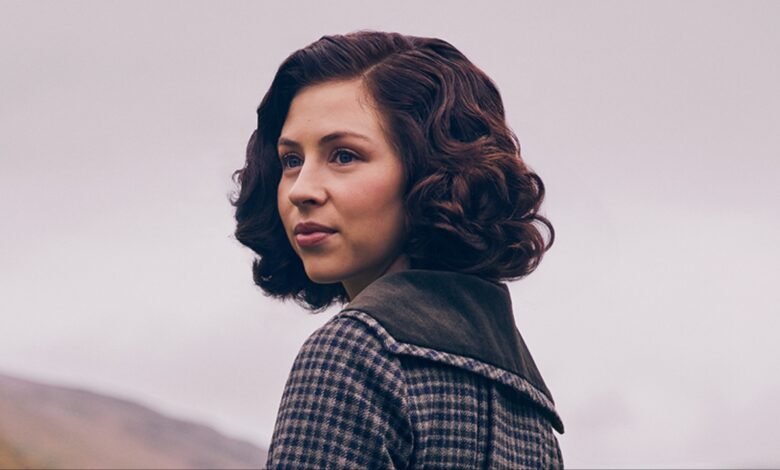 Outlander: Blood Blood in My Blood es el tiempo que los paparazzi es el giro más grande del espectáculo y saqueó el comienzo de la temporada 2 Outlander: Blood Blood in My Blood es el tiempo que los paparazzi es el giro más grande del espectáculo y saqueó el comienzo de la temporada 2