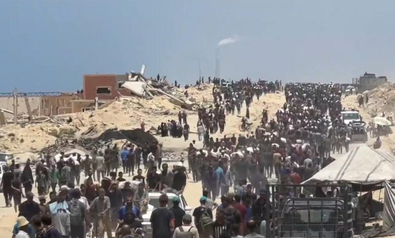 Los gazanes enfrentaron hambre cuando Israel y las Naciones Unidas comercian con ayuda. Los gazanes enfrentaron hambre cuando Israel y las Naciones Unidas comercian con ayuda.
