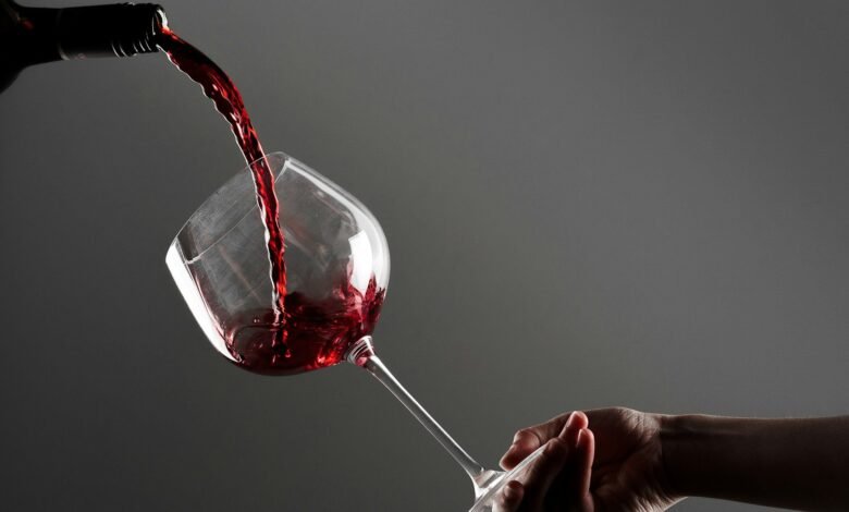 Accesorios de vino tinto: equipo onófilo que debe