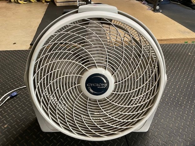 Cómo limpiar un ventilador de piso o caja Cómo limpiar un ventilador de piso o caja