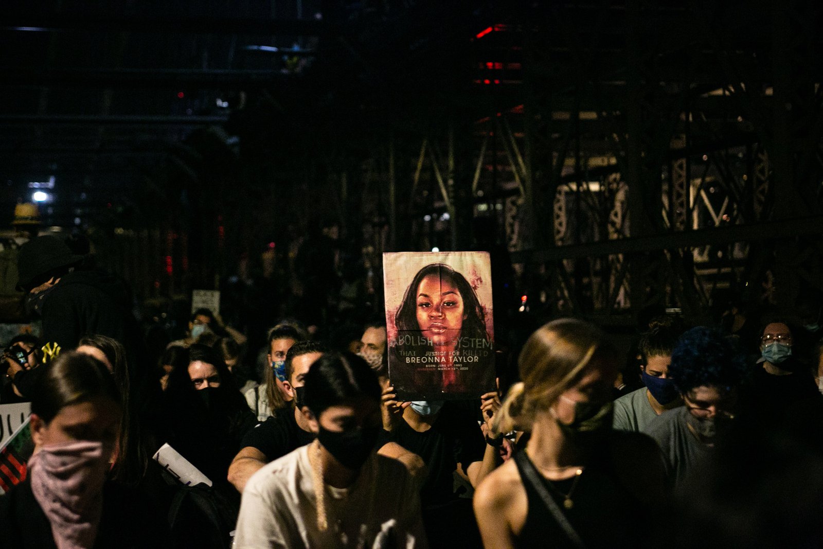 Brett Hansison fue sentenciado a 33 meses de prisión