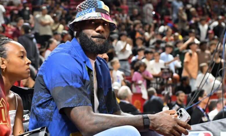 LeBron James apunta a la compañía ai a través de extraños videos de embarazo de Deepfake