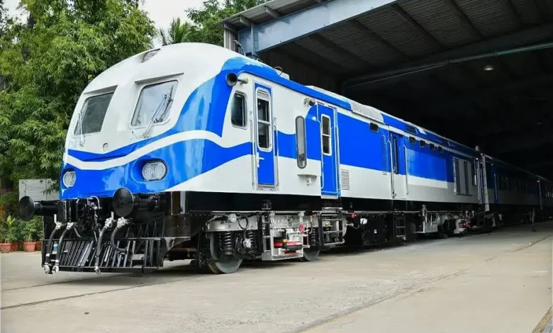 India probó el primer entrenador de tren.