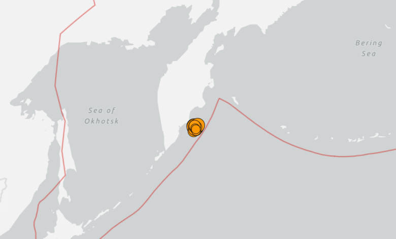 La amenaza del tsunami es la mayor cantidad de la tierra de la costa del Pacífico ruso. La amenaza del tsunami es la mayor cantidad de la tierra de la costa del Pacífico ruso.