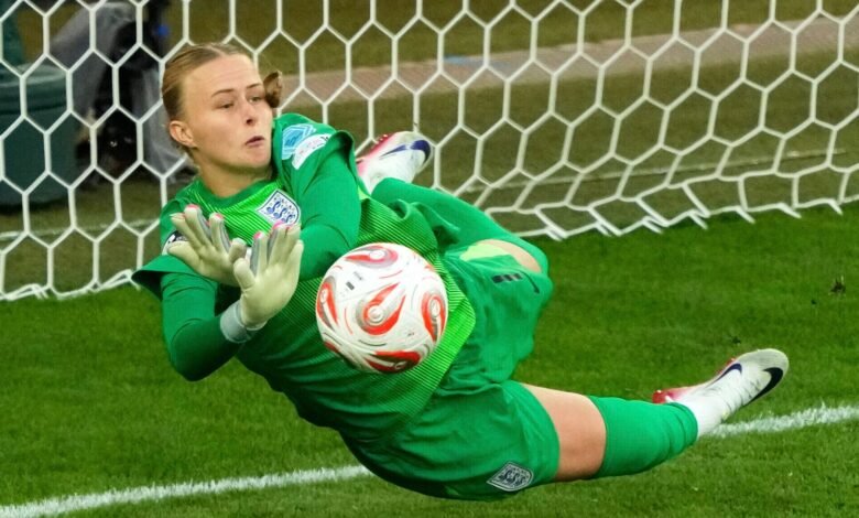 HANNAH HAMPTON: Del exilio a la gran estrella de la Eurocopa 2025 después de emerger de Shadow of Mary Earps | Noticias de fútbol