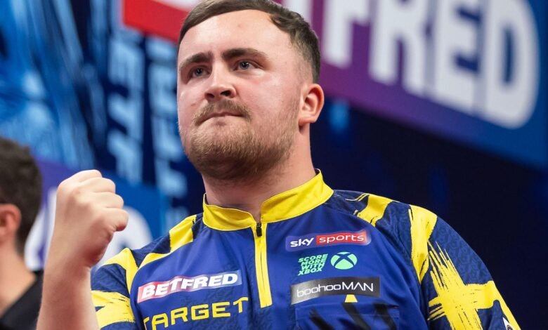World Match 2025: Luke Littler derrotó a James Wade para ganar a Phil Taylor y Triple Crown en Blackpool | Noticias Phi Tieu World Match 2025: Luke Littler derrotó a James Wade para ganar a Phil Taylor y Triple Crown en Blackpool | Noticias Phi Tieu