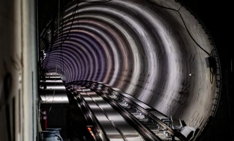 La línea de metro d vuelve a abrir el sábado después de un cierre de 70 días