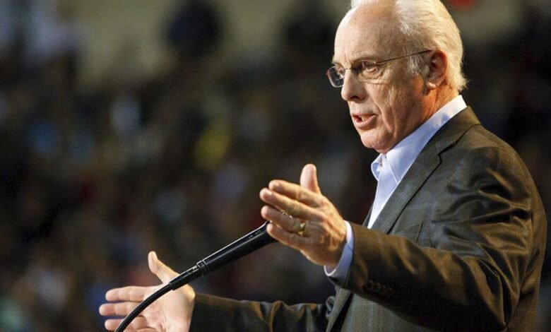 El reverendo John MacArthur, influyente pastor evangélico de Grace Community Church, muere a 86 El reverendo John MacArthur, influyente pastor evangélico de Grace Community Church, muere a 86