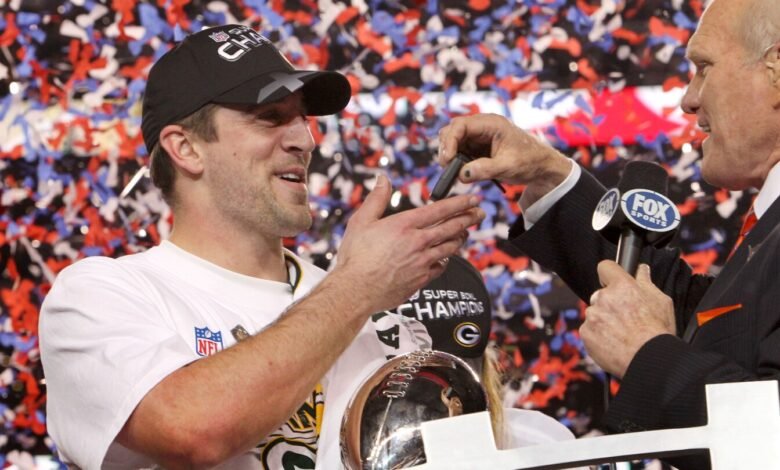 A Aaron Rodgers le gusta conocer a Terry Bradshaw. A Aaron Rodgers le gusta conocer a Terry Bradshaw.
