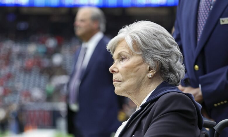 El procesamiento inducirá a Janice McNair a entrar en el anillo de su honor.