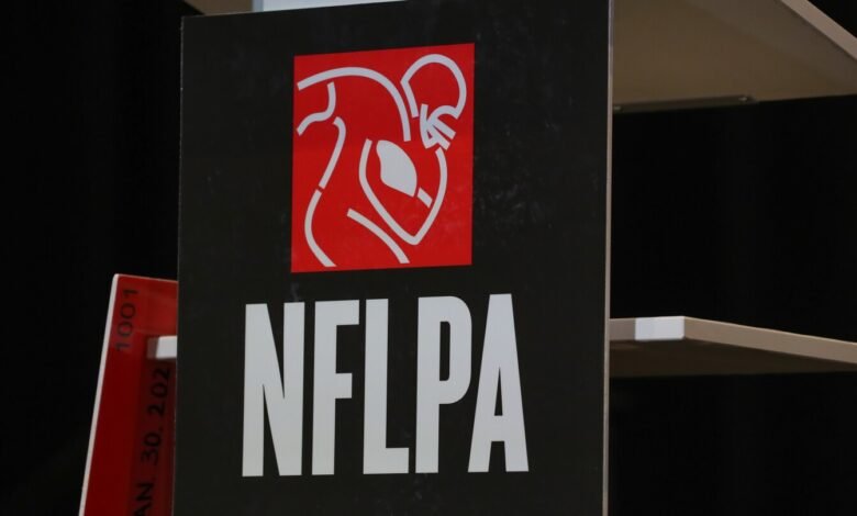 ¿Quiénes son los candidatos para el director ejecutivo interino de la NFLPA? Nadie lo sabe ¿Quiénes son los candidatos para el director ejecutivo interino de la NFLPA? Nadie lo sabe
