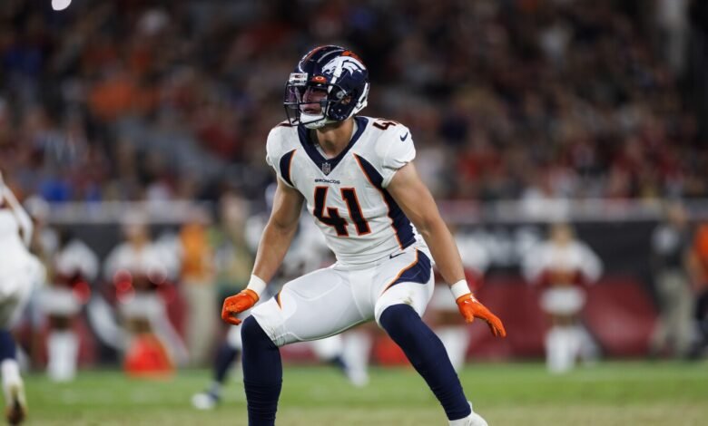 Broncos LB sacó a Sanders por un tiempo prolongado con lesiones en el pie Broncos LB sacó a Sanders por un tiempo prolongado con lesiones en el pie