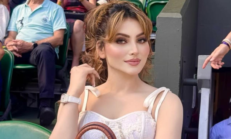 Urbashi Rautela afirmó que su bolsa de lujo fue robada en el aeropuerto de Gatwick en Londres Urbashi Rautela afirmó que su bolsa de lujo fue robada en el aeropuerto de Gatwick en Londres