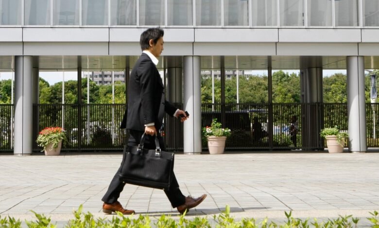 Panasonic de Japón anuncia un nuevo jefe en su compañía grupal a medida que sus ganancias apenas se mantienen Panasonic de Japón anuncia un nuevo jefe en su compañía grupal a medida que sus ganancias apenas se mantienen