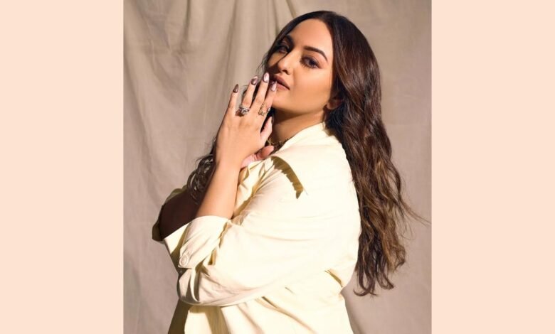 ¿Como las hermosas uñas de Sonakshi? – Películas de Rediff.com ¿Como las hermosas uñas de Sonakshi? – Películas de Rediff.com